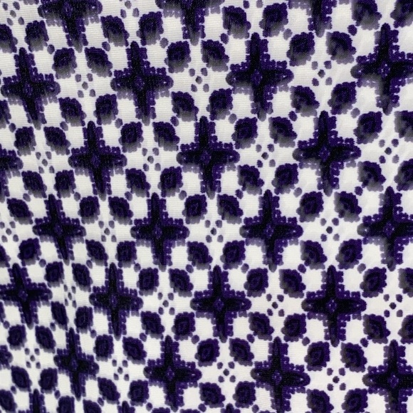 SWIM BY CACIQUE Women's Blue Geo Patterned Swim Top.TRUE BUILT IN BRA SIZE 44DD - Picture 4 of 12